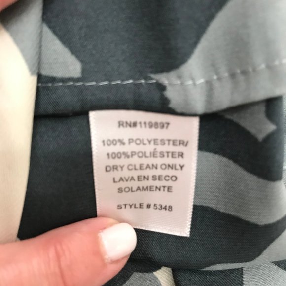 Collective Concepts Ruffle Trim Horse Print Top - Picture 4 of 6